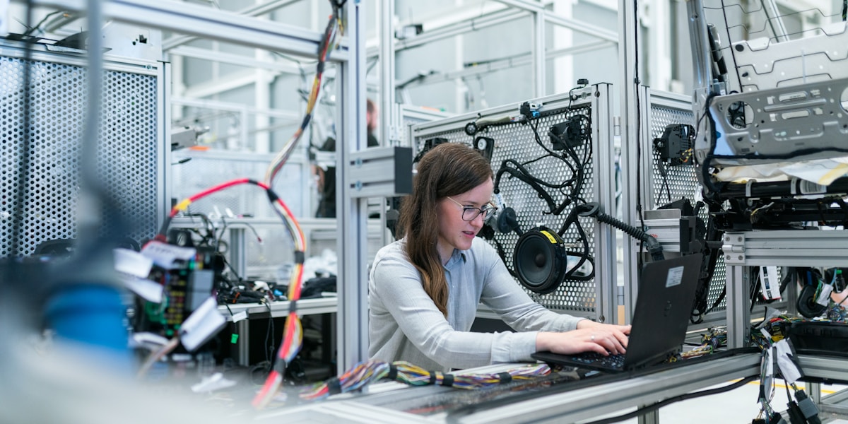 Simulation digitale des processus industriels en PME